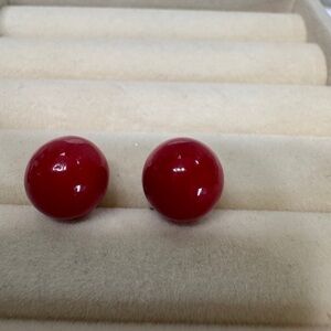 Red Round Stud Earrings 10mm No Stone Fashion Lobe Undated Era
